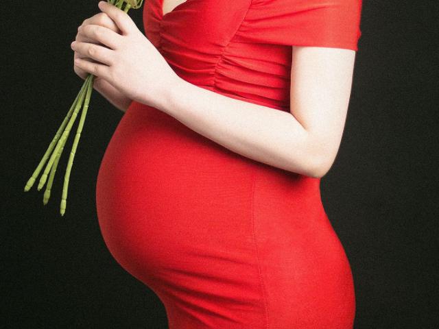 许多孕妇不知道,早上起床若经常干这3件事,会让胎儿难受一整天