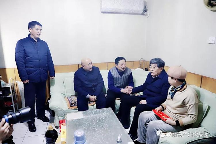 物产集团市委书记岳亮市纪委书记张海文走访慰问物产