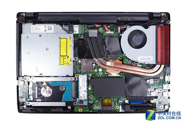 华硕飞行堡垒fx53内部还在采用已经过时的内部布局