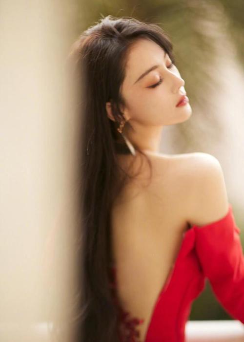 美女图‖女星张馨予的魅力无限