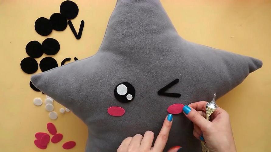 纯手工制作各种可爱的抱枕,太萌了