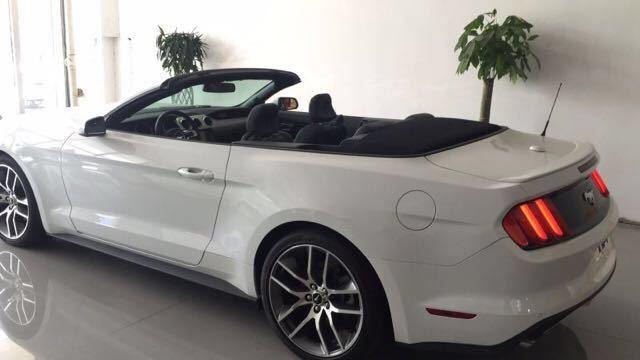 18款福特野马2.3t敞篷最新市场行情报价