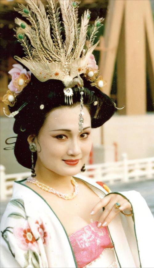 演杨贵妃成名巅峰时因病隐退人间牡丹花林芳兵近况如何