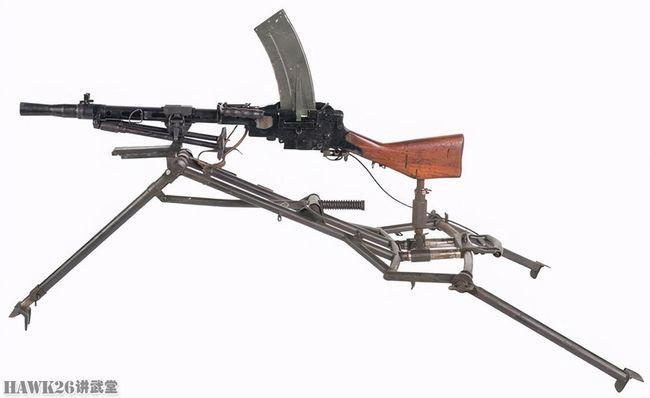 捷格加廖夫1927型轻机枪的演变"转盘机枪"绝非一蹴而就|弹药|麦德森