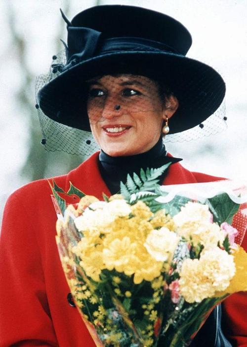 "英伦玫瑰"戴安娜王妃真的美吗?天姿绝色,风华绝代