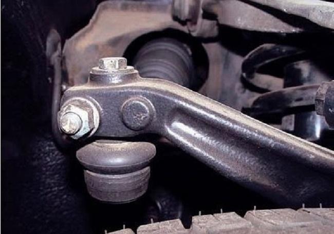 枣强汽车转向球头-鑫驰汽车维修-汽车转向链接杆球头响动