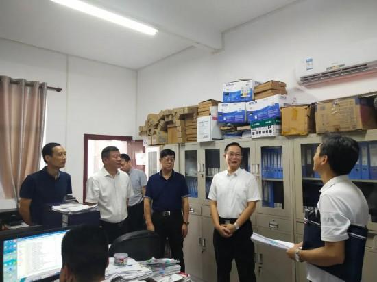 北海市委副书记廖立勇到海城区检查督导脱贫攻坚工作