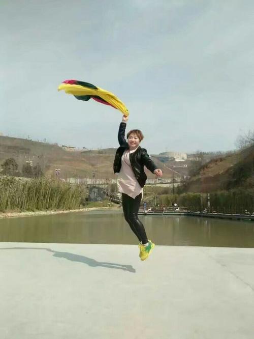 蒲白友缘户外旅游拍照姿势留念