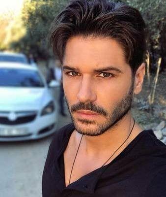 似乎精致的外表已经成为了当地人的追求,而土耳其的男星也是越来越