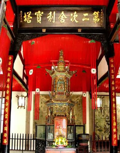 孔雀寺孔雀寺位于来城西北十公里恋子山脚下,始建于唐开元年间,原名