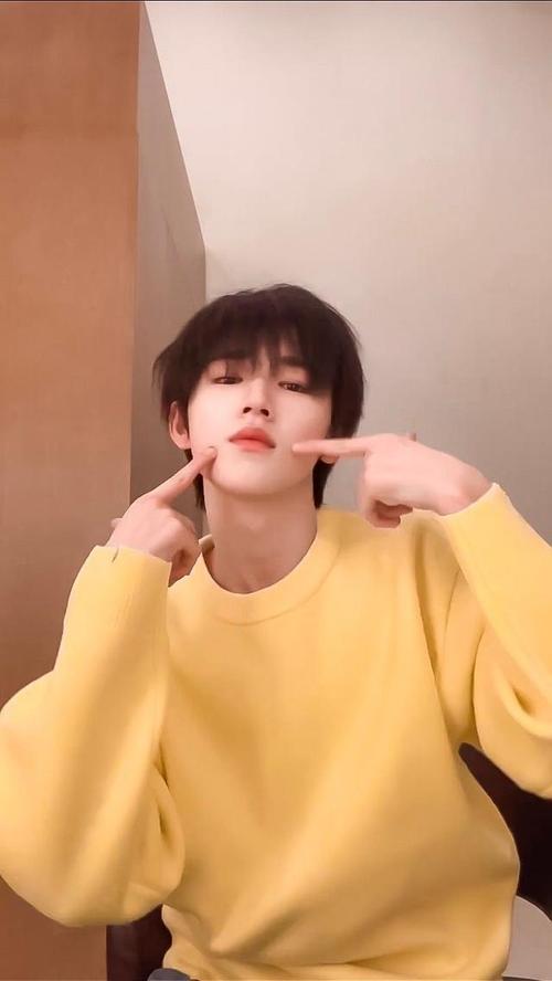 宋亚轩精选壁纸集