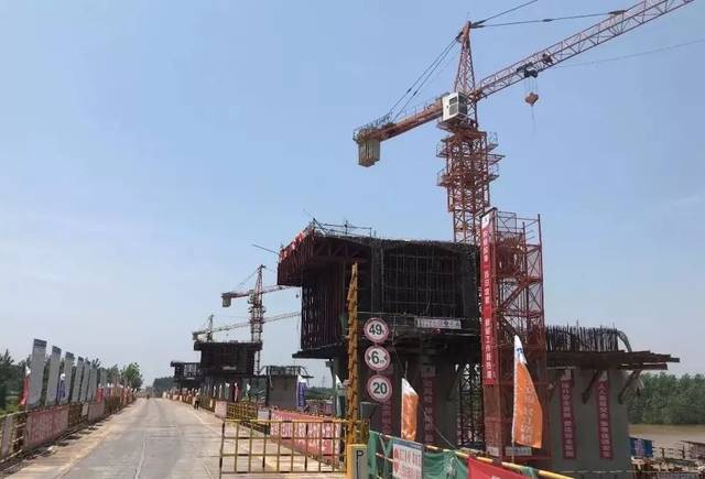 途经斗湖堤镇,闸口镇,孟家溪镇等4个乡镇,终点连接岳宜高速