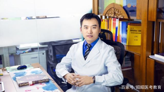 昭昭医考学员:医学路上的榜样——昭昭老师