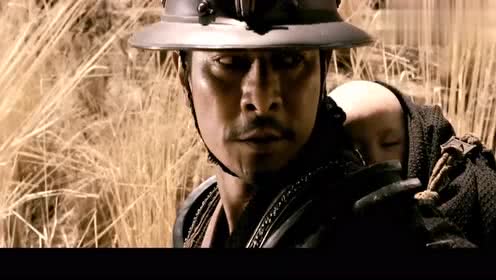 《见龙卸甲》:华仔版赵子龙一骑当千,仅用一把断弓将曹婴击退.