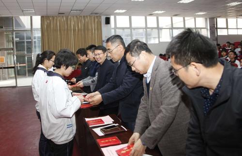 不忘初心,砥砺前行——唐山一中第28届业余党校开学典礼