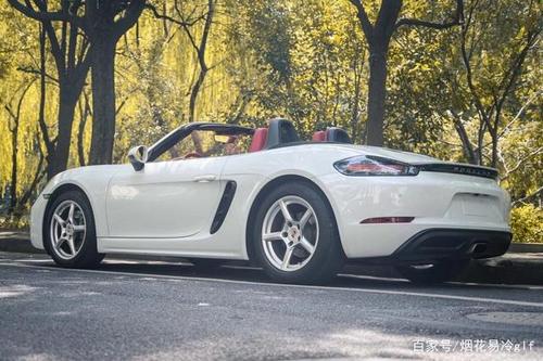 保时捷718boxster2.0t,座椅加热三色完美搭配最美敞篷