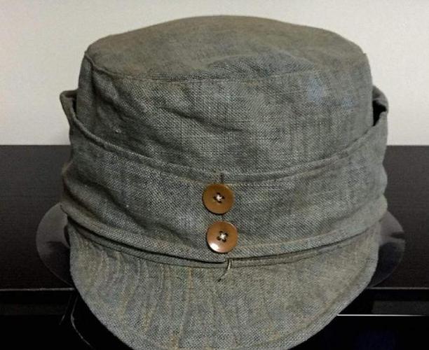 八路军帽子上的两粒扣子有啥作用?看完了才知道有多高明