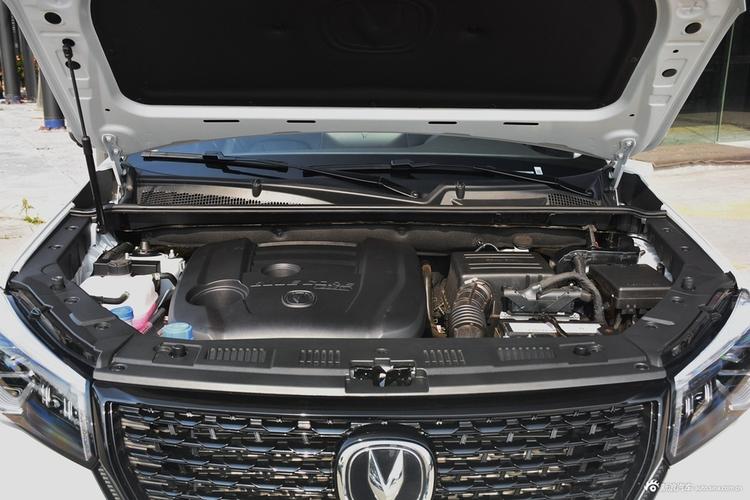 2018款长安cs7515t自动智惠型国v