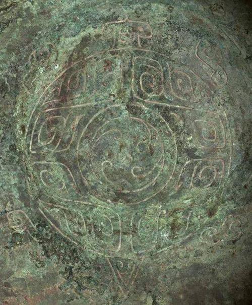 器内底部中心的龟纹