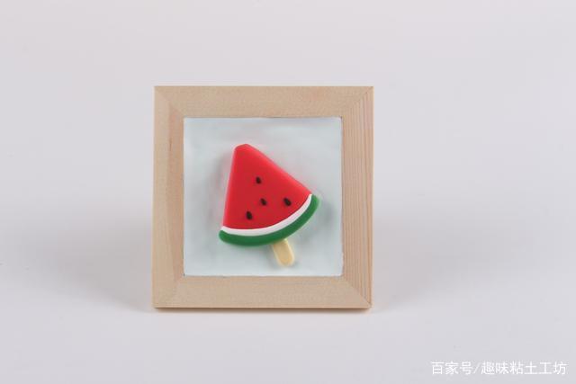 超简单的幼儿粘土手工教程——西瓜粘土画