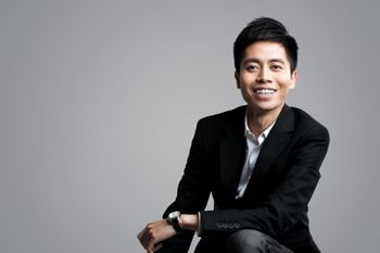 张奕龄-鄂尔多斯控股集团董事介绍