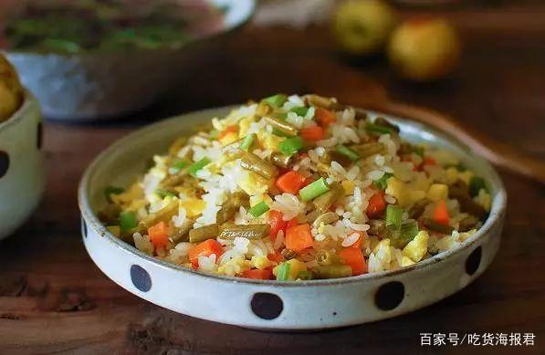 酸豆角炒饭