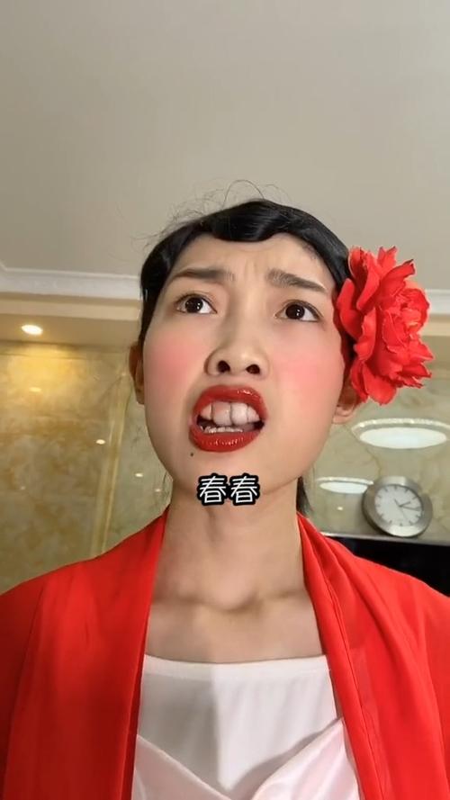 龅牙春为何要送两家超市给强仔