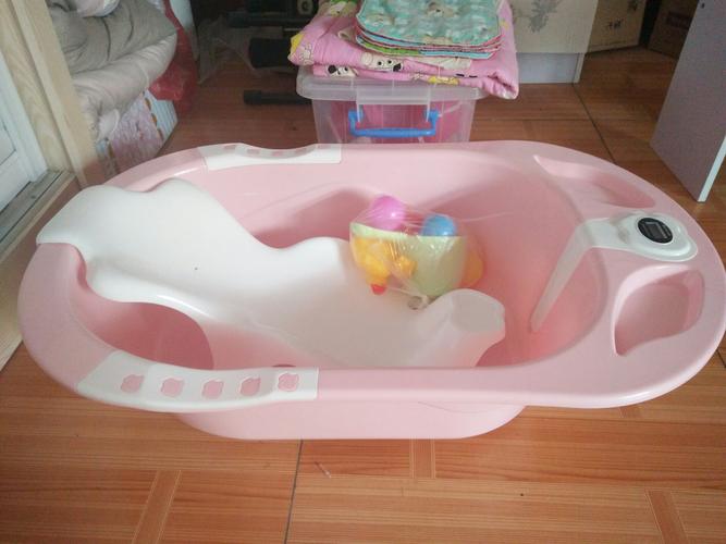 婴儿洗澡盆儿浴盆宝宝用品可坐躺通用小孩儿童沐浴桶大号家用 粉色不