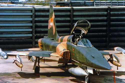 韩国空军f-5战斗机 有一架来自越南