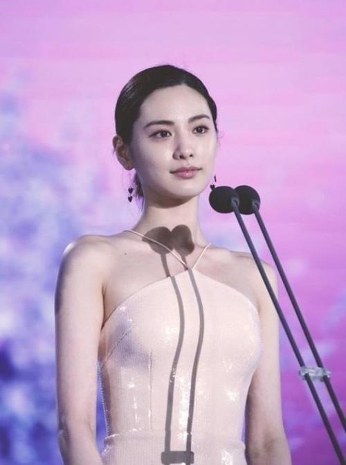 世界最美的女人第一名(她曾三获世界第一美)