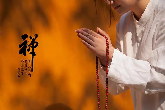 便千里迢迢来到西林寺,却被告知女人只能有一次出家的机会,若还俗就再
