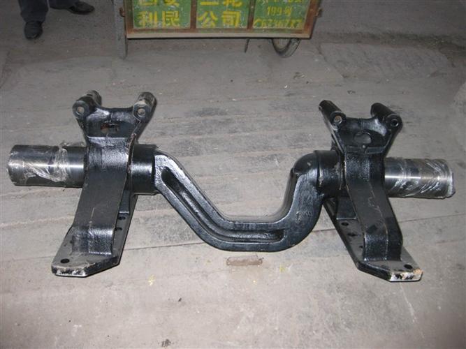 大货车平衡轴图片沈阳电动车配件批发市场德龙车全部配件中心坦克平衡