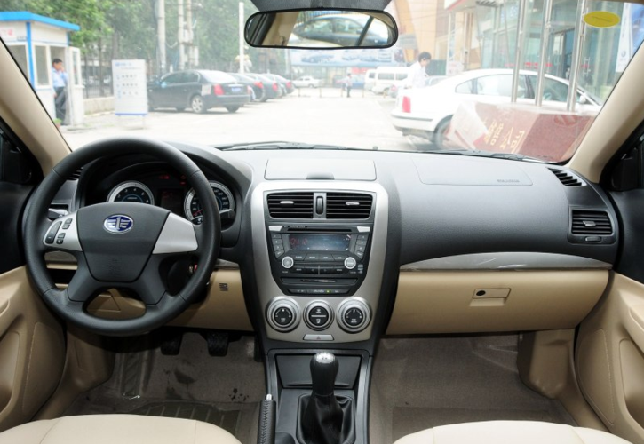 奔腾b50 2012款 1.6l mt时尚型