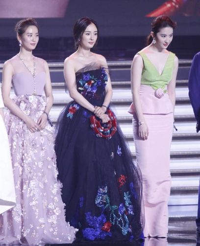 刘诗诗的"气质"到底是什么,能被胡歌,霍建华争相夸奖?