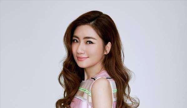 俞灏明把任家萱抱出火海,为何任家萱没有感激他?