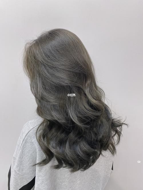 深青灰色系 质感发色_美发_厦门美发_时尚_发型