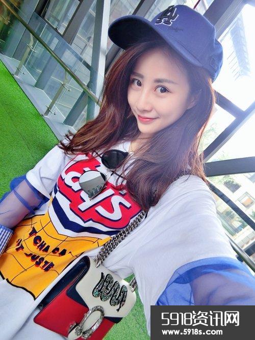 陈翔6点半球球好骚照片 球球咋看咋像夜店的呢