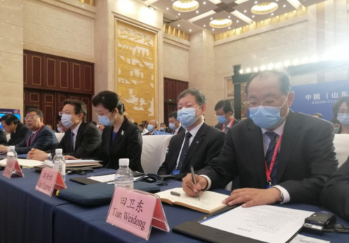 市长杨洪涛参加会议 德州市委书记田卫东,市委副书记,市长杨洪涛,市委