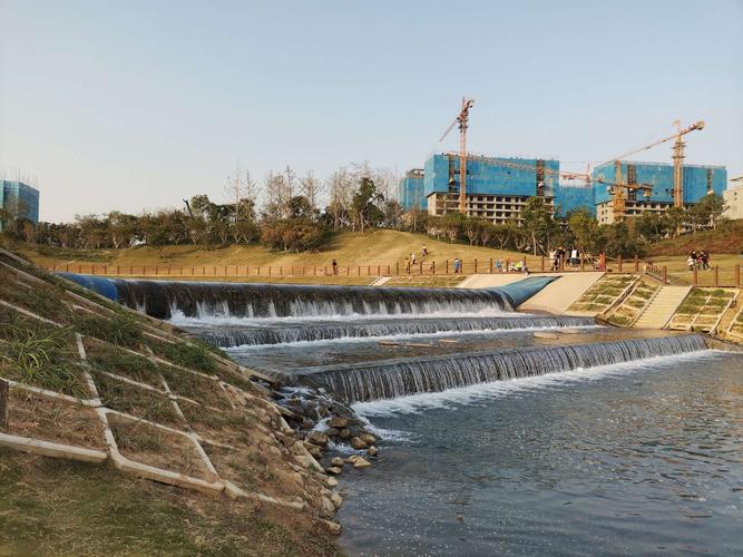 南万金渠跌水坝