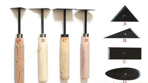 目前刮刀的种类有这样几种:平刮刀,三角刮刀,月牙形刮刀.