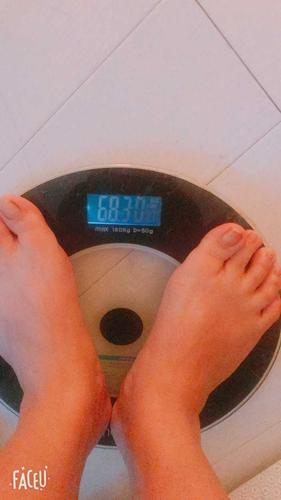 减肥快一个月 今天早晨体重136斤