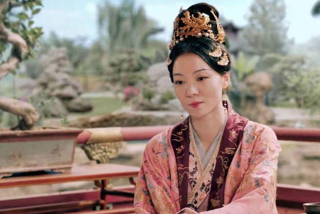 而赵恒身边的四个女人,还都不太幸福,那么就先来看一下刘娥,郭皇后