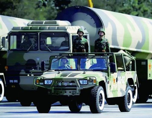 霸气外露的"中国军车第一品牌",正在引领智能电动新时代|百年党旗红
