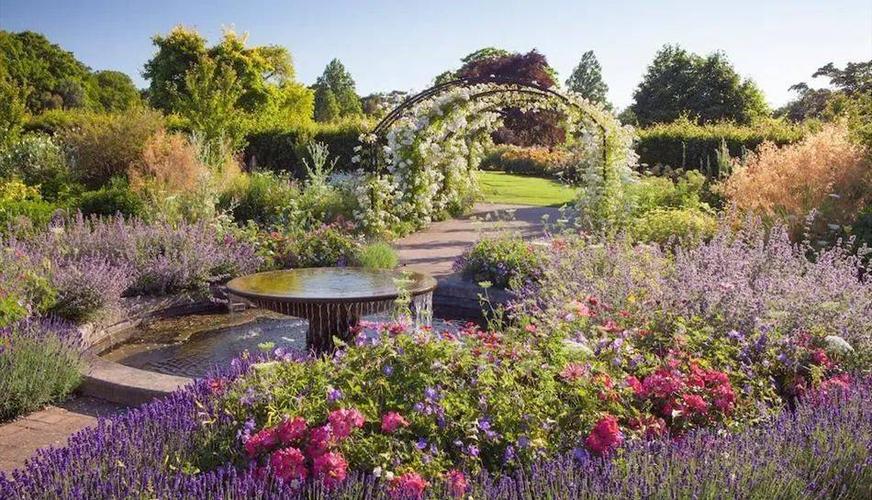 厌倦了城市风景?这些迷人的英式乡间花园了解一下!