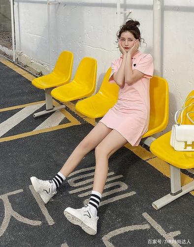 04 小白鞋搭配短裤/短裙 炎热的酷夏,喜凉爽的小仙女,短裤肯定不离身