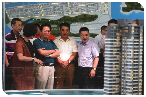 莲邦广场由广东客商汇实业有限公司投资开发,总运营商为大百汇实业