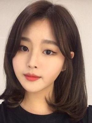 2021流行齐肩短发发型适合夏天的女生齐肩短发