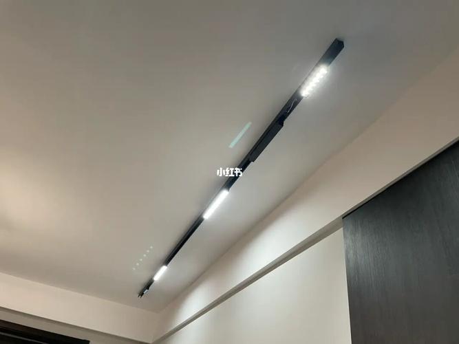 明装磁吸轨道灯yyds_吊顶_客厅_家居家装_装修