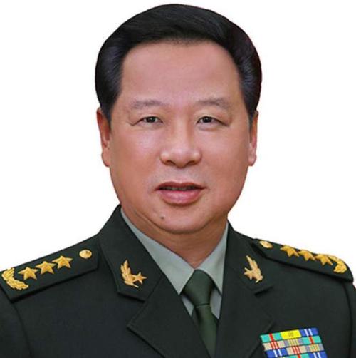 第一任海军司令是萧劲光,空军司令是刘亚楼,第一任陆军司令是谁