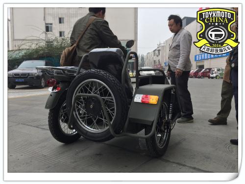 长江750款复古船型珠峰偏三轮边三轮摩托车/挎子带倒挡加600元